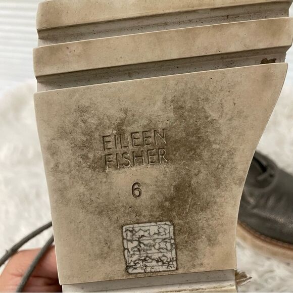 EILEEN FISHER Everly Derby Metallic Silver Leather Laceup Platform sneakers sz 6 - Picture 8 of 9